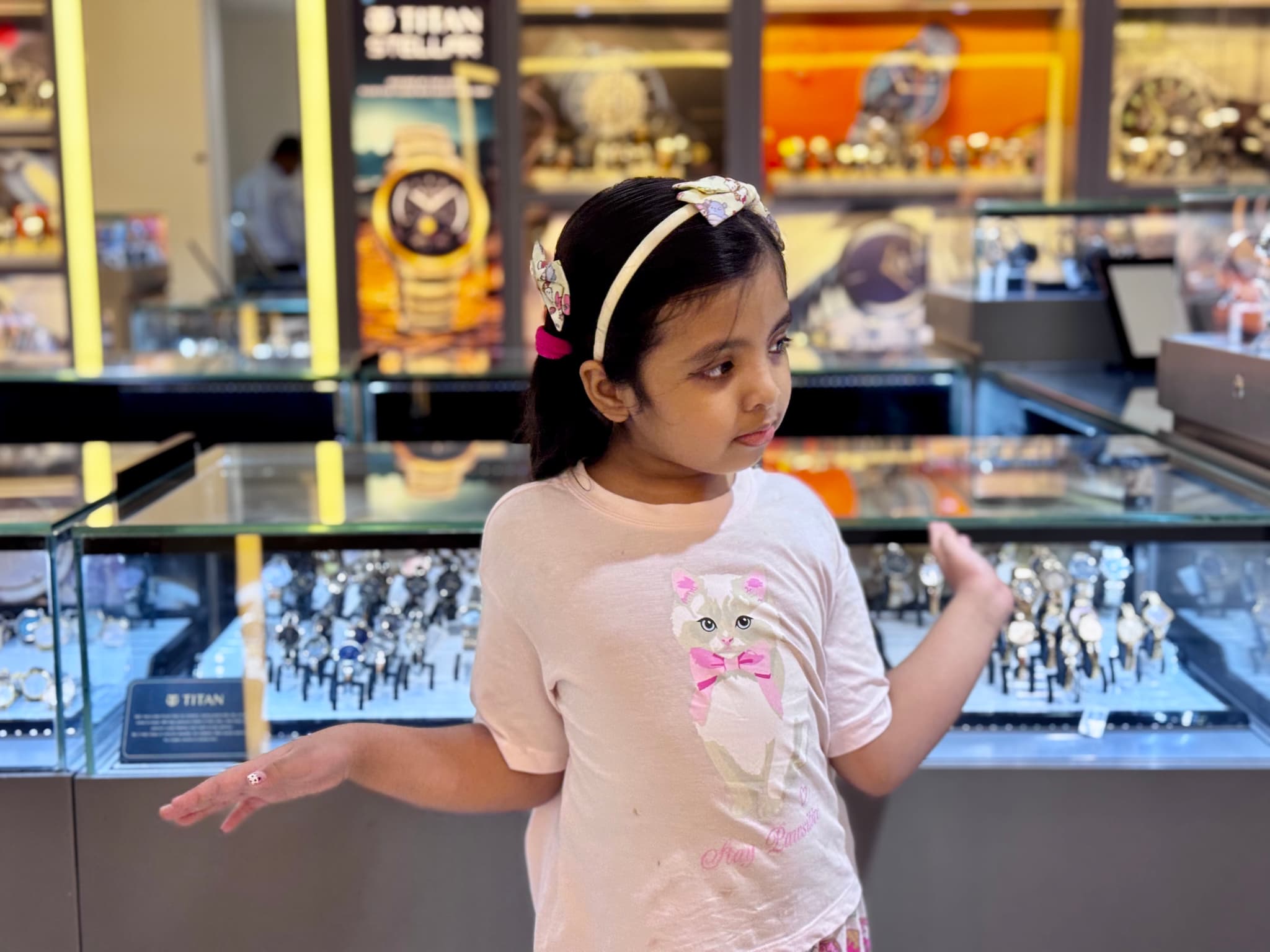 At the watch shop ⌚️